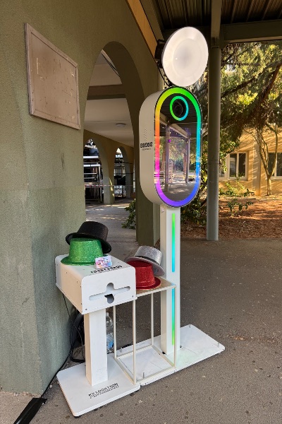 Photo de GLOWBOX