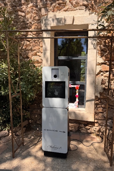 Photo de Le robot photo blanc